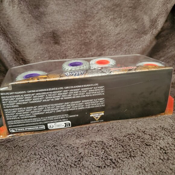 Monster Jam Trucks: Son-Uva Digger Vs. ThunderRoarus 1:64 Scale Series 32 - Picture 7 of 7